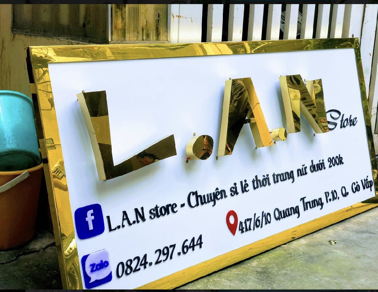 Làm bảng hiệu shop thời trang ấn tượng