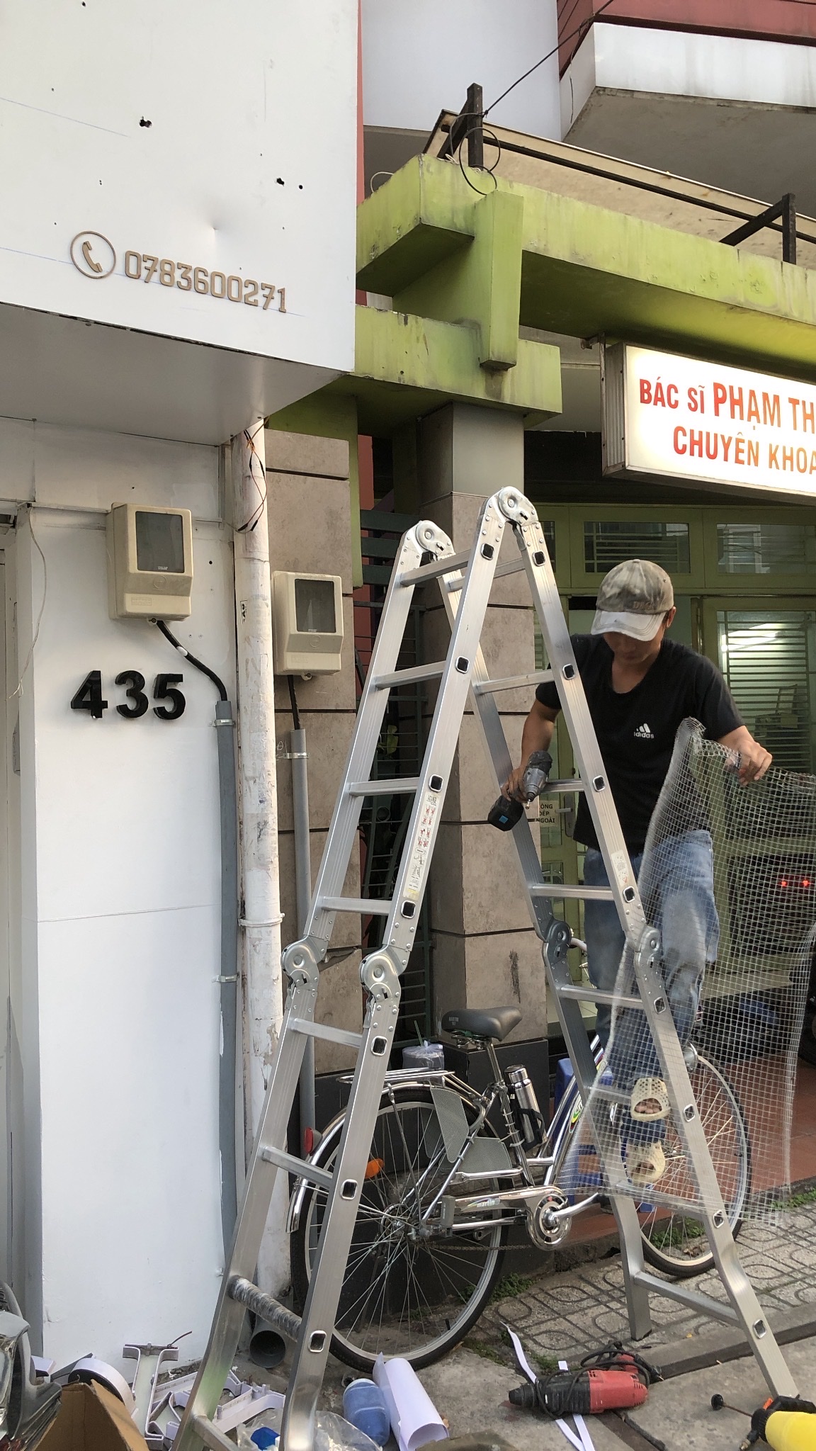 sửa chữa biển quảng cáo