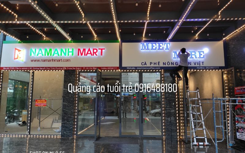 chữ nổi tòa nhà