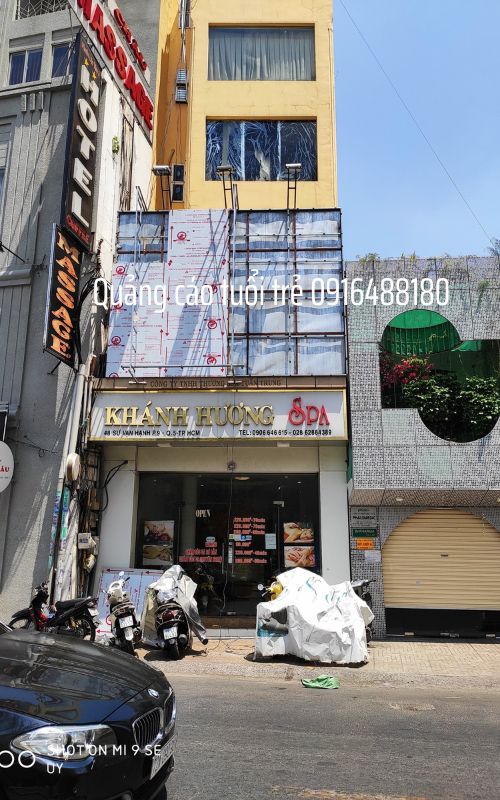 chữ nổi tòa nhà