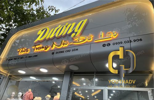 bang-hieu-inox-shop-thoi-trang-dep