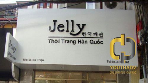 bang-hieu-shop-quan-ao-hien-dai-don-gian