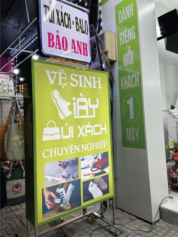 standee-quang-cao-dich-vu-giat-say