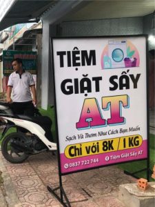 standee-tiem-giac-say