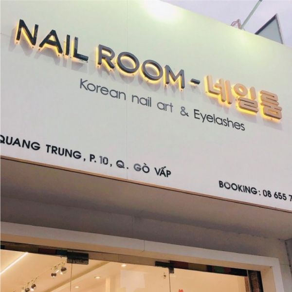 thiet-ke-bang-hieu-nail-dep