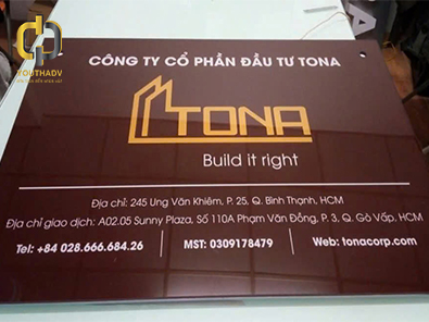 bang-hieu-cong-ty-alu-nau-chu-noi-vang-sang-trong