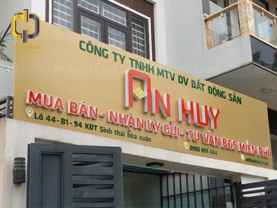 bien-hieu-cong-ty-alu-vang-dat-chu-noi-mica