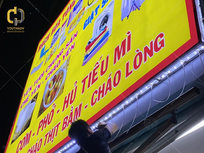 bang-hieu-hop-den-bat-khong-gan