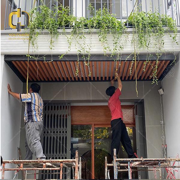 thi-cong-thanh-lam-go-mat-tien-spa