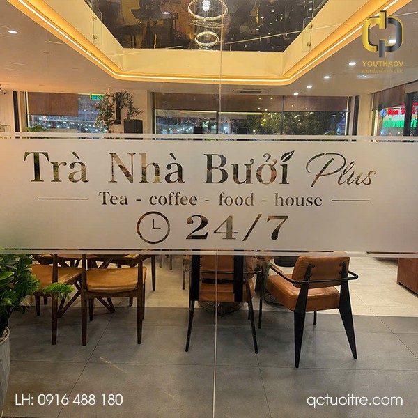 decal-mo-kinh-trang-tri-nhan-dien