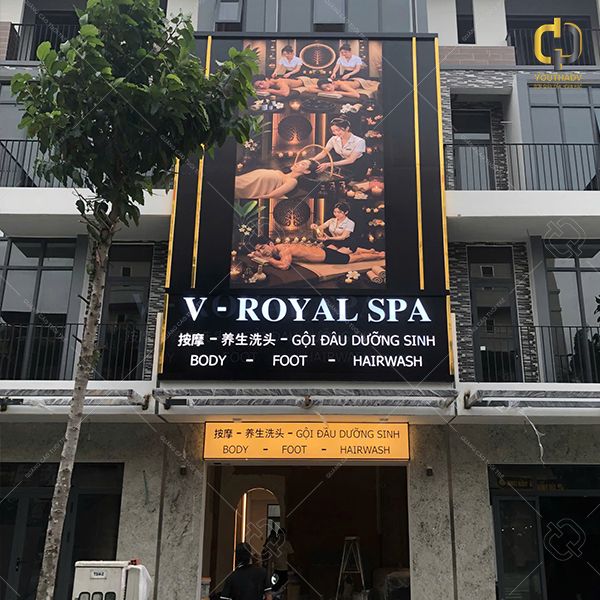 bang-quang-cao-v-royal-spa