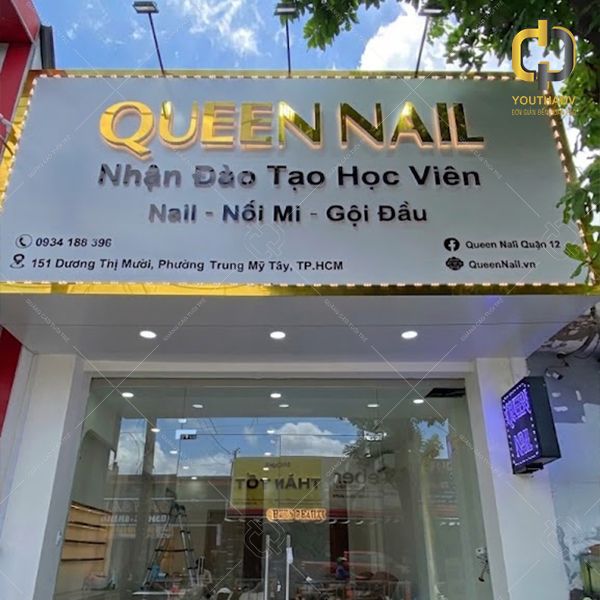 bang-hieu-tiem-nail-queen-nail-chu-noi-mica