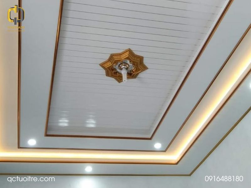 tran-nhua-nano-giat-cap-phoi-vien-led